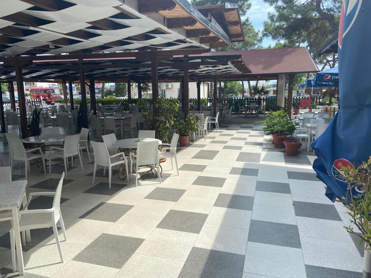 Hotel Center Park Velipojë Exteriér fotografie