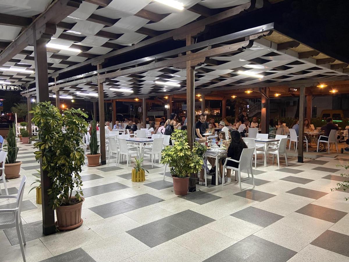 Hotel Center Park Velipojë Exteriér fotografie