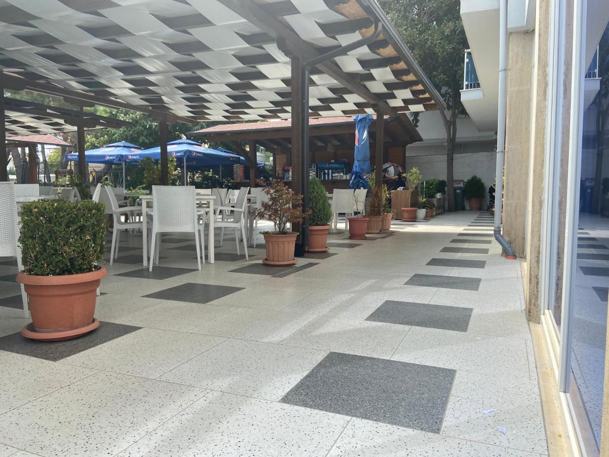 Hotel Center Park Velipojë Exteriér fotografie