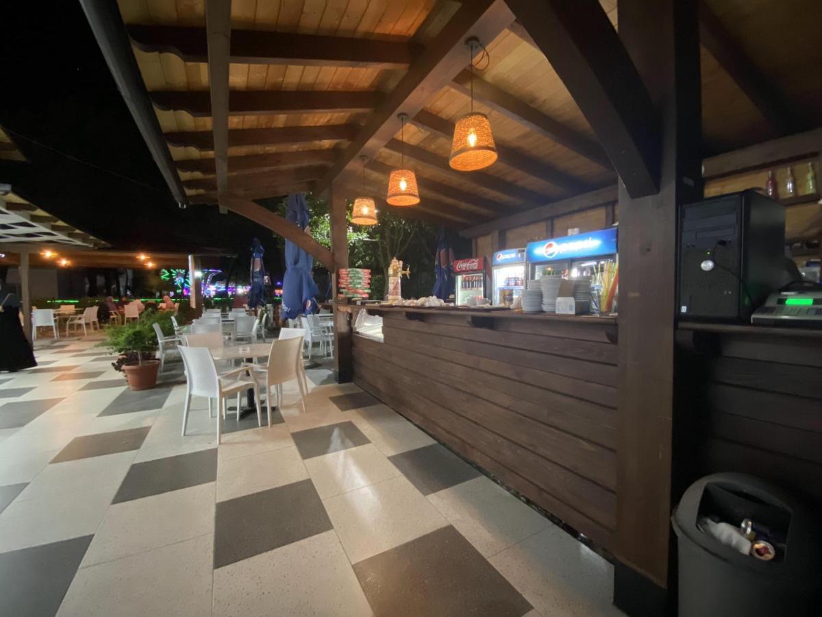 Hotel Center Park Velipojë Exteriér fotografie