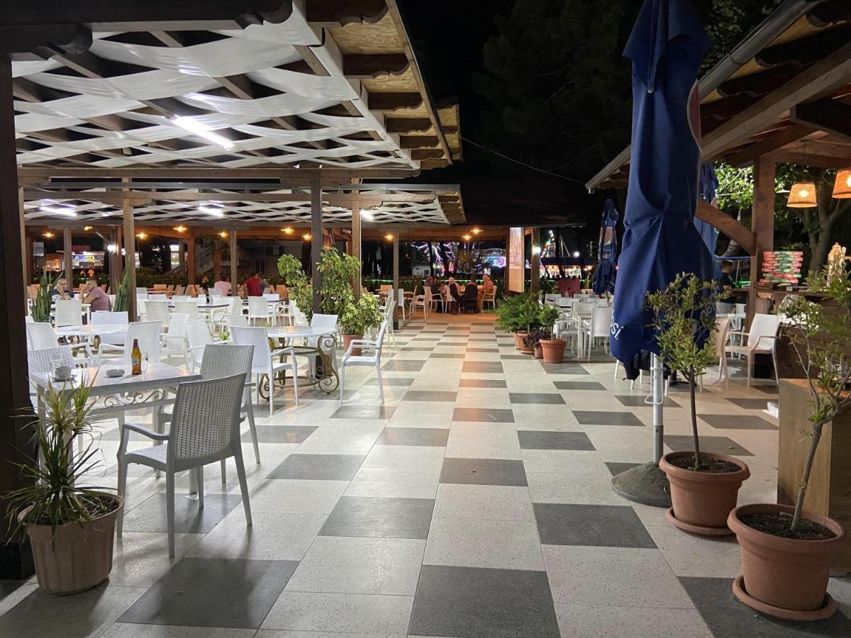 Hotel Center Park Velipojë Exteriér fotografie